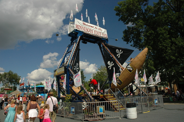 Anchors Away pirate ride at Talley Amusements